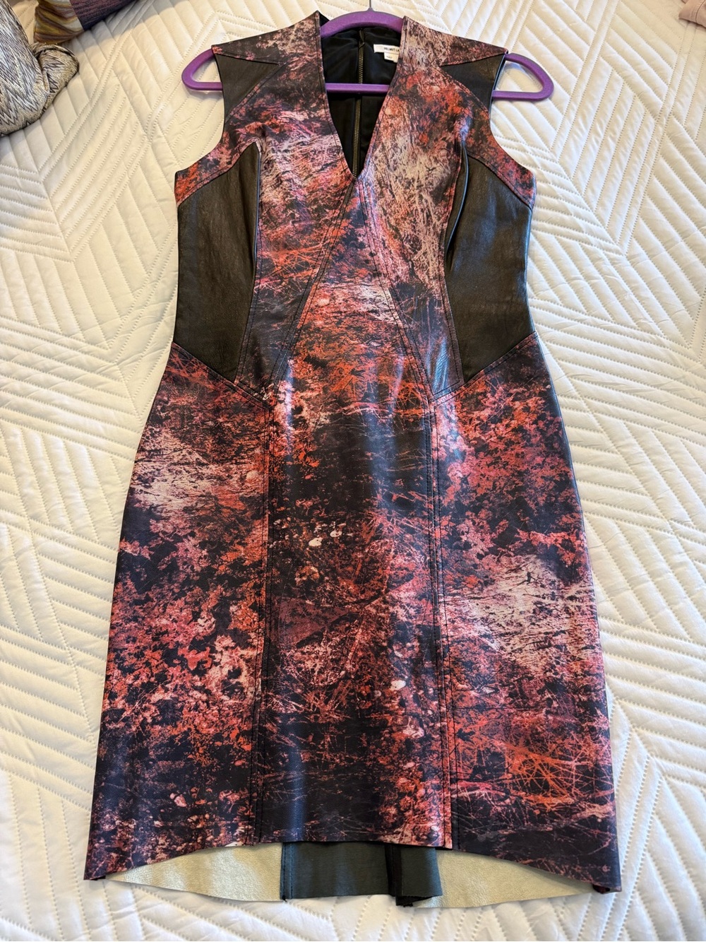 Helmut Lang Sleeveless V-Neck Abstract Print Midi Dress Leather